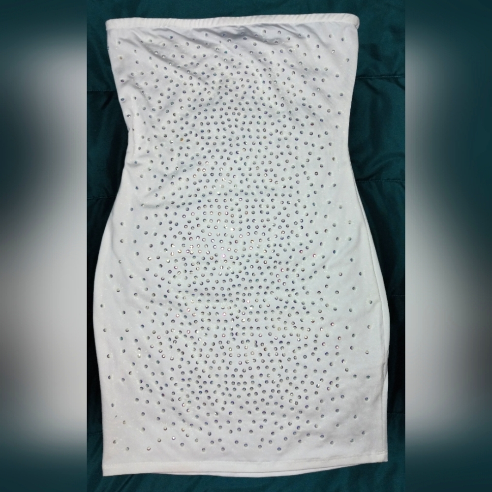 [Discounted!] Windsor White Tube Bodycon Dress With Rhinestones